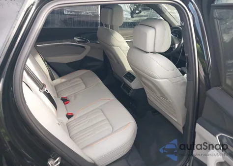 2024 Audi Q8 E-Tron Prestige Quattro z USA, uszkodzony, nr VIN WA16AAGE3RB061532